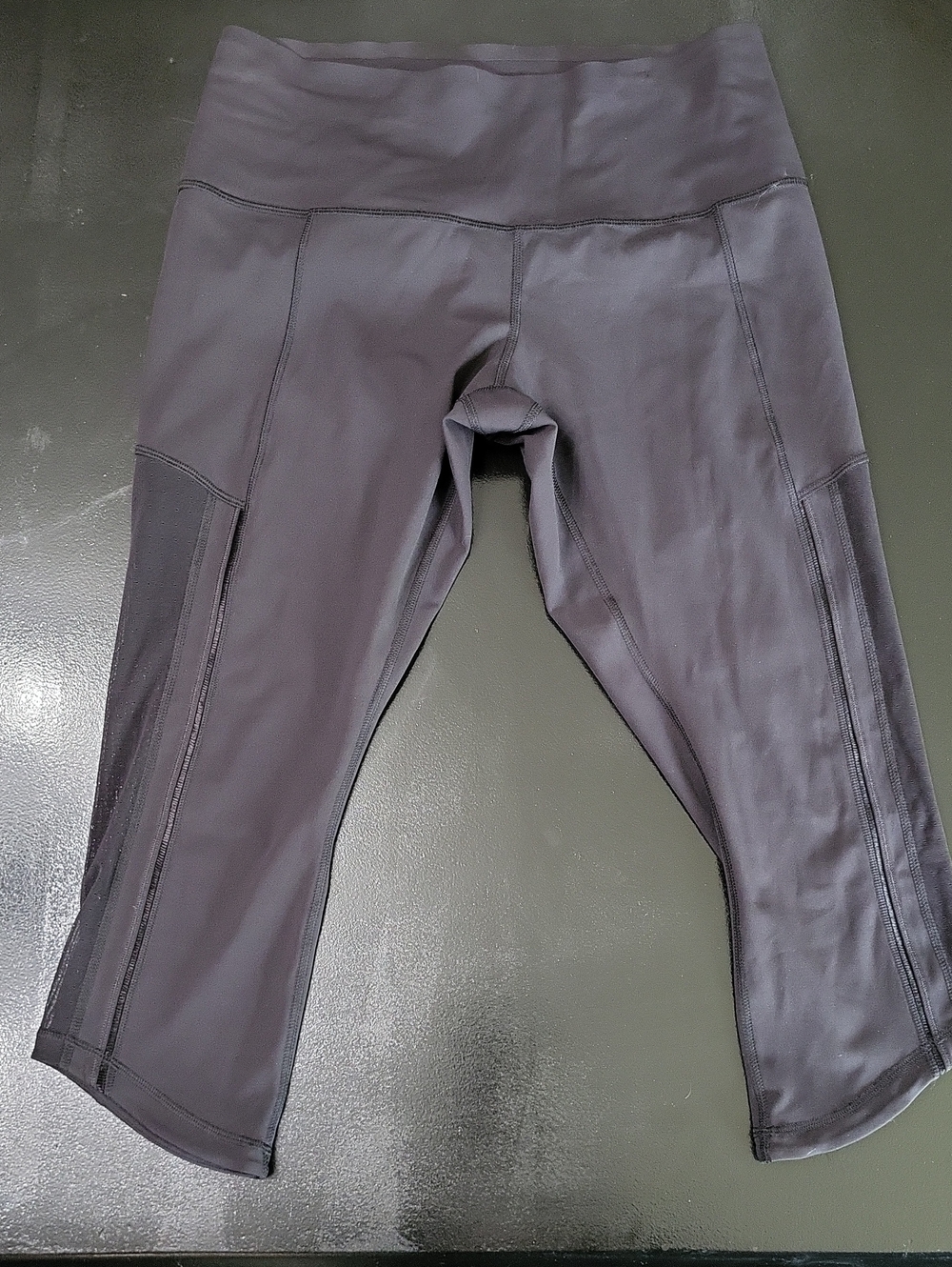 lululemon athletica Black Cropped Leggings